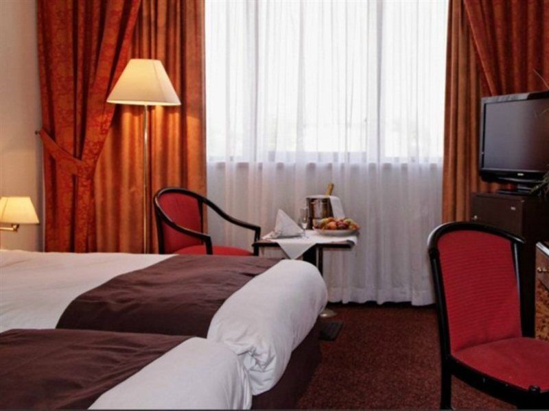 Best Western Hotel Le Galice Aix-En-Provence Exterior photo